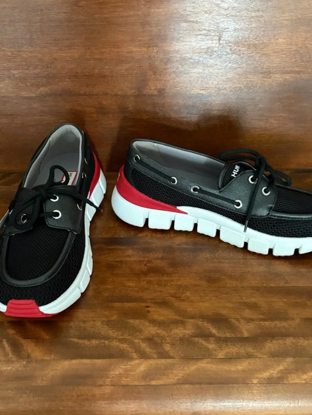 Hunter Women's Sasa Mesh Loafer Boat Shoe Black Red White Coastal Athletic 8